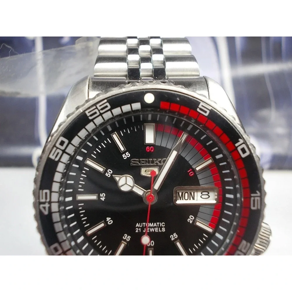 SEIKO SCUBA DIVERS SKX007 AUTO MENS WATCH 7S26-0020 'BLACK SEIKO 5' (SN 6N1065)